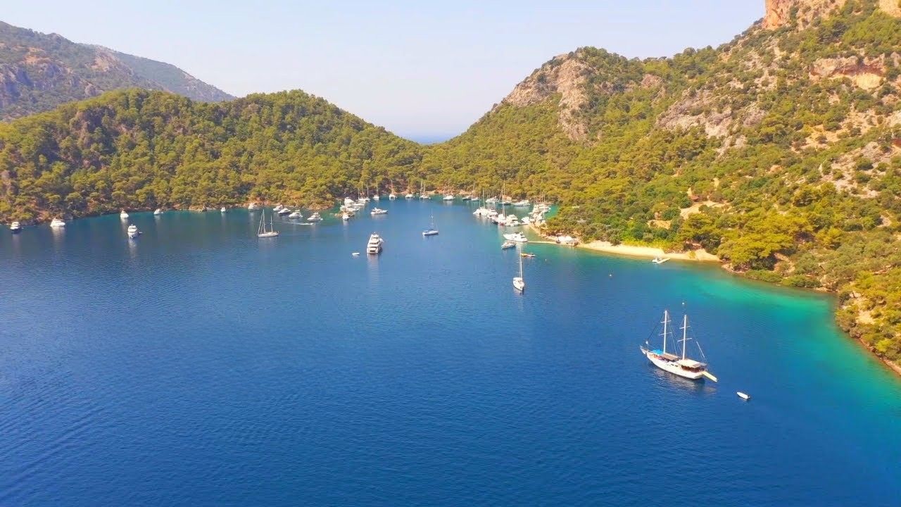 Manastır Koyu
