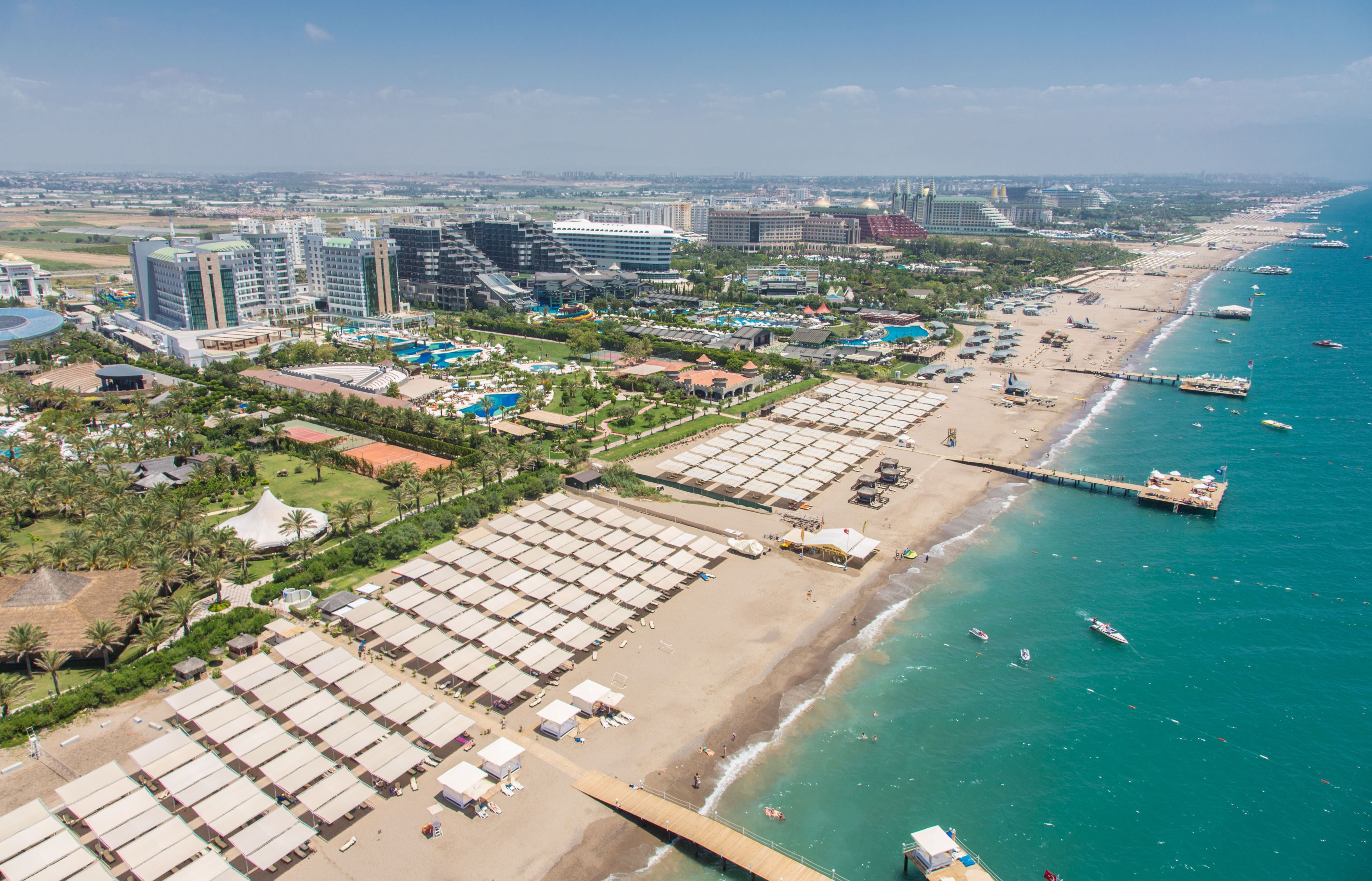 Lara Beach’e Nasıl Gidilir