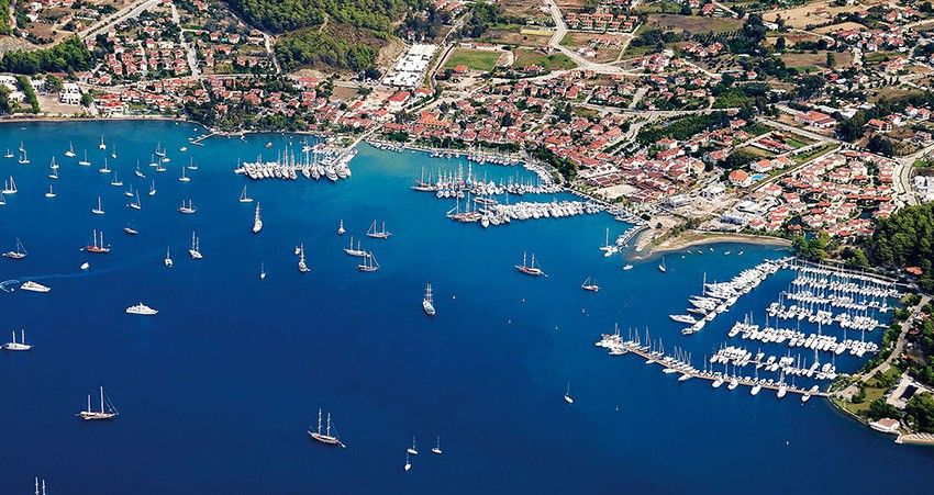 Göcek’te Konaklamalı Tekne Tatili İçin Neden Teknekirala.com