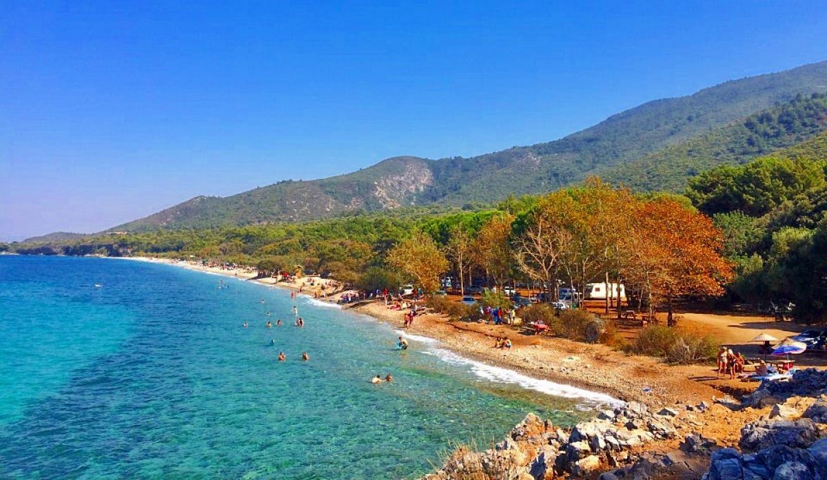 Aydınlık Koyu Nerede Bulunuyor