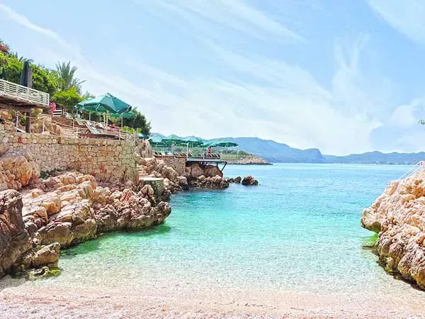Küçükçakıl Plajı'na Nasıl Gidilir