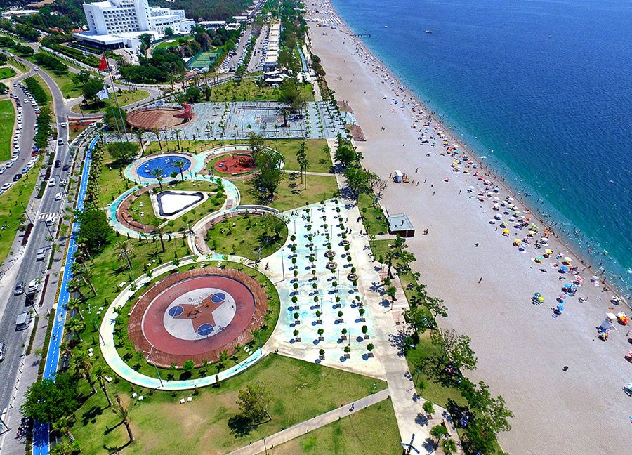 Konyaaltı Plajı'na Nasıl Gidilir