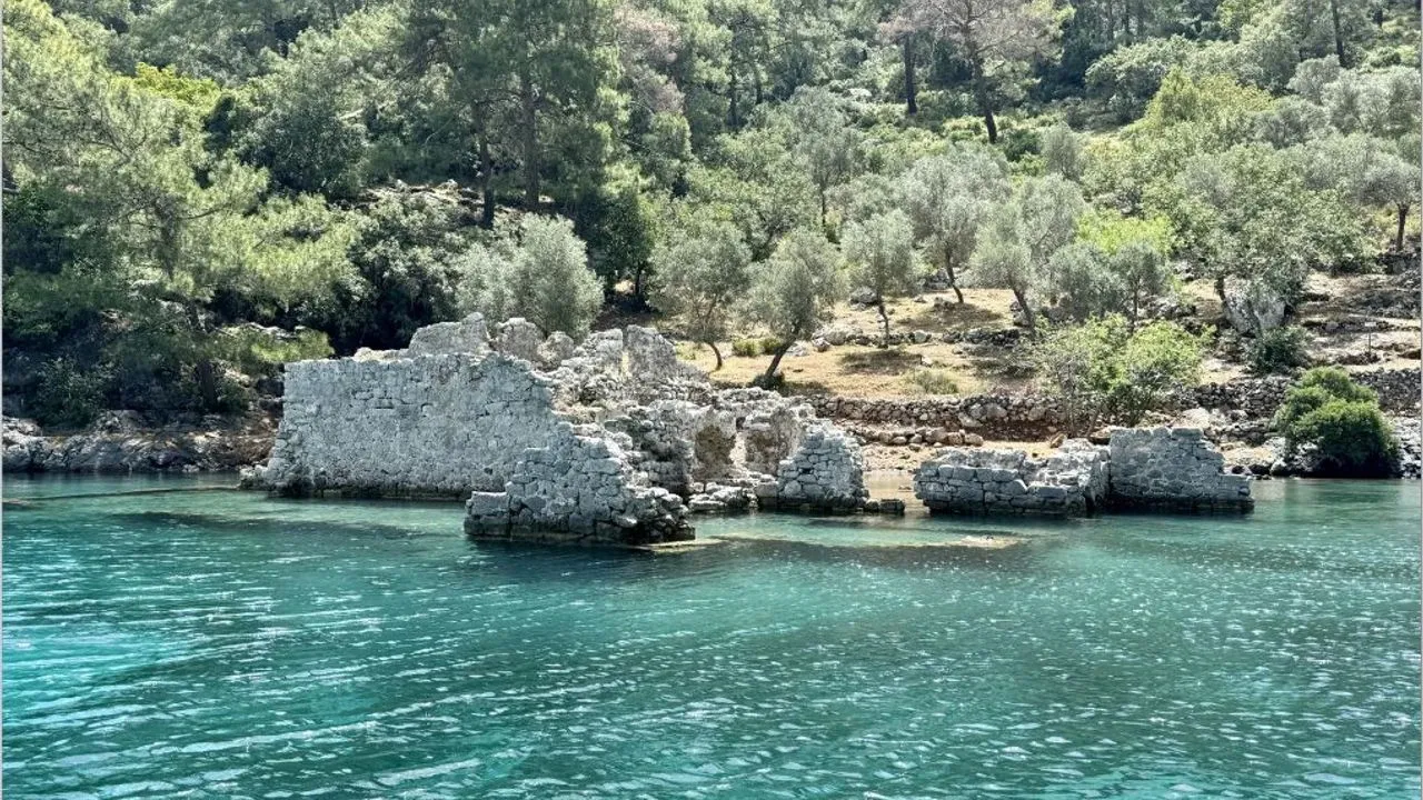 Kleopatra Hamamı Koyu